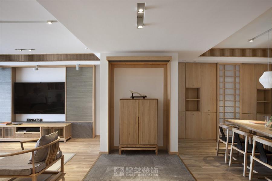 不追求華麗，而追求舒適；不堆砌裝飾，而回歸生活本身